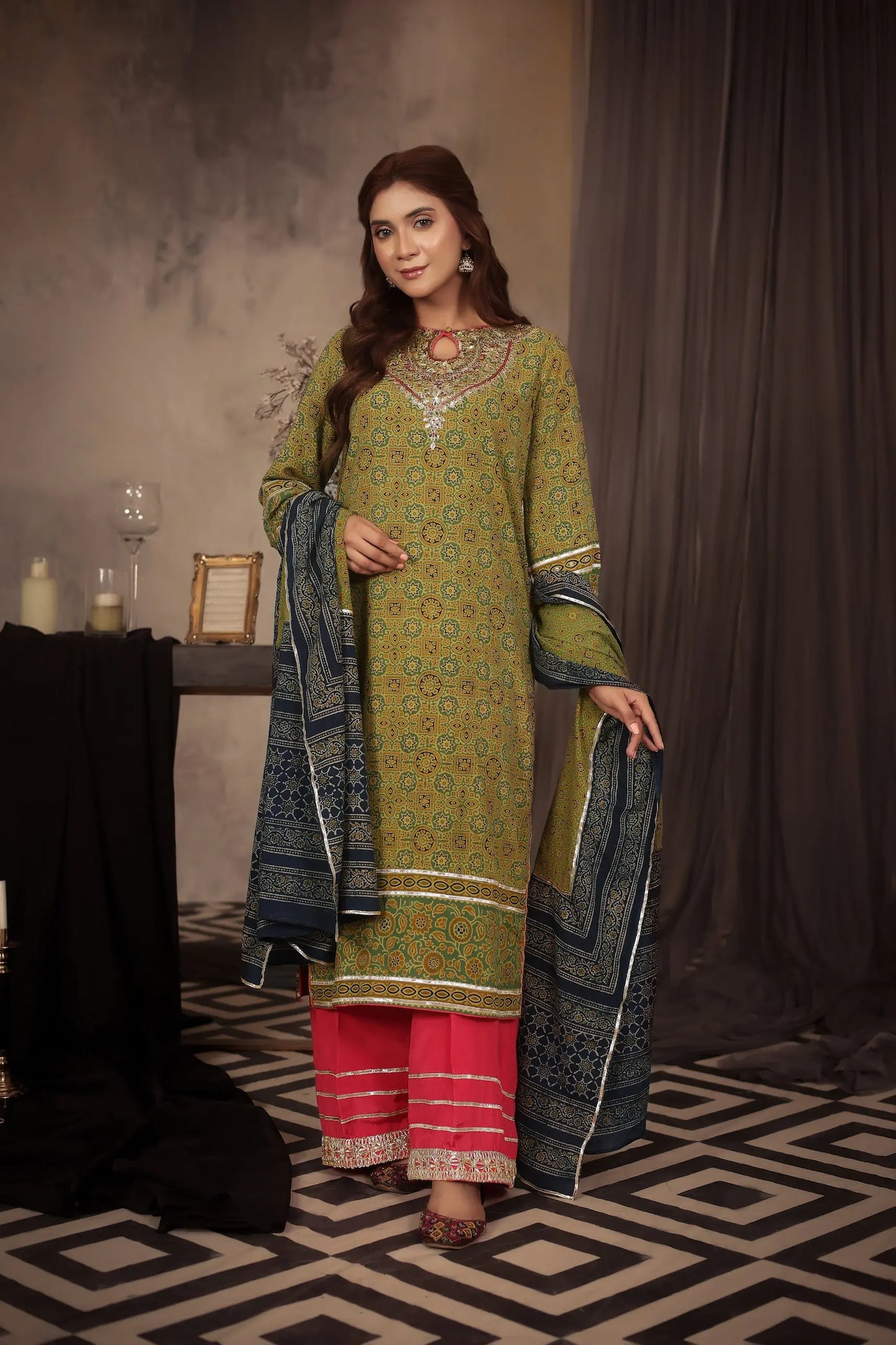 Rang Reza Tailored 3 piece - StudioTehseen