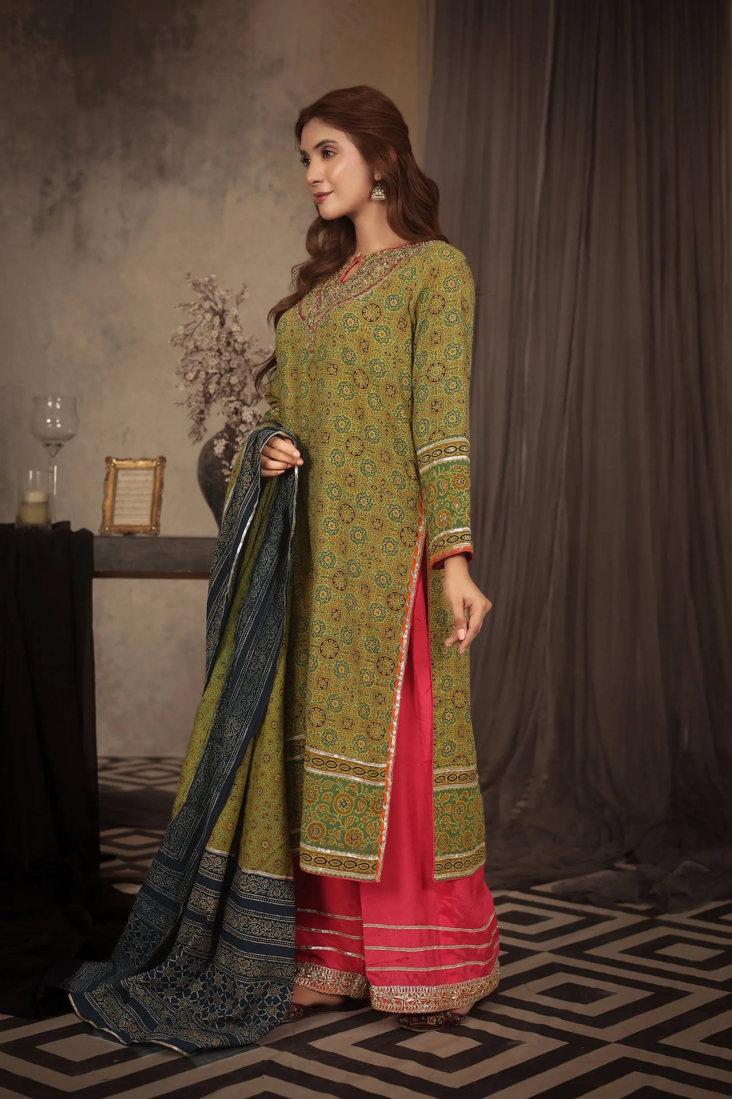 Rang Reza Tailored 3 piece - StudioTehseen