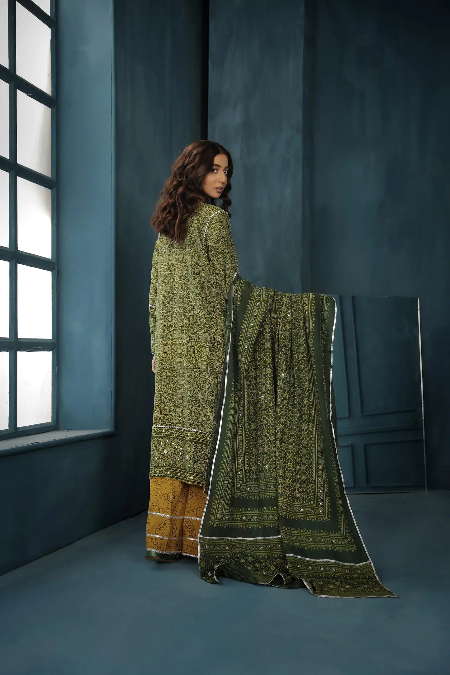 Sumbal 3 piece tailored set - StudioTehseen